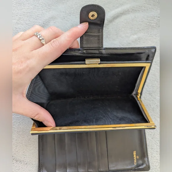 Vintage Chanel Black Leather Wallet - Picture 10 of 17